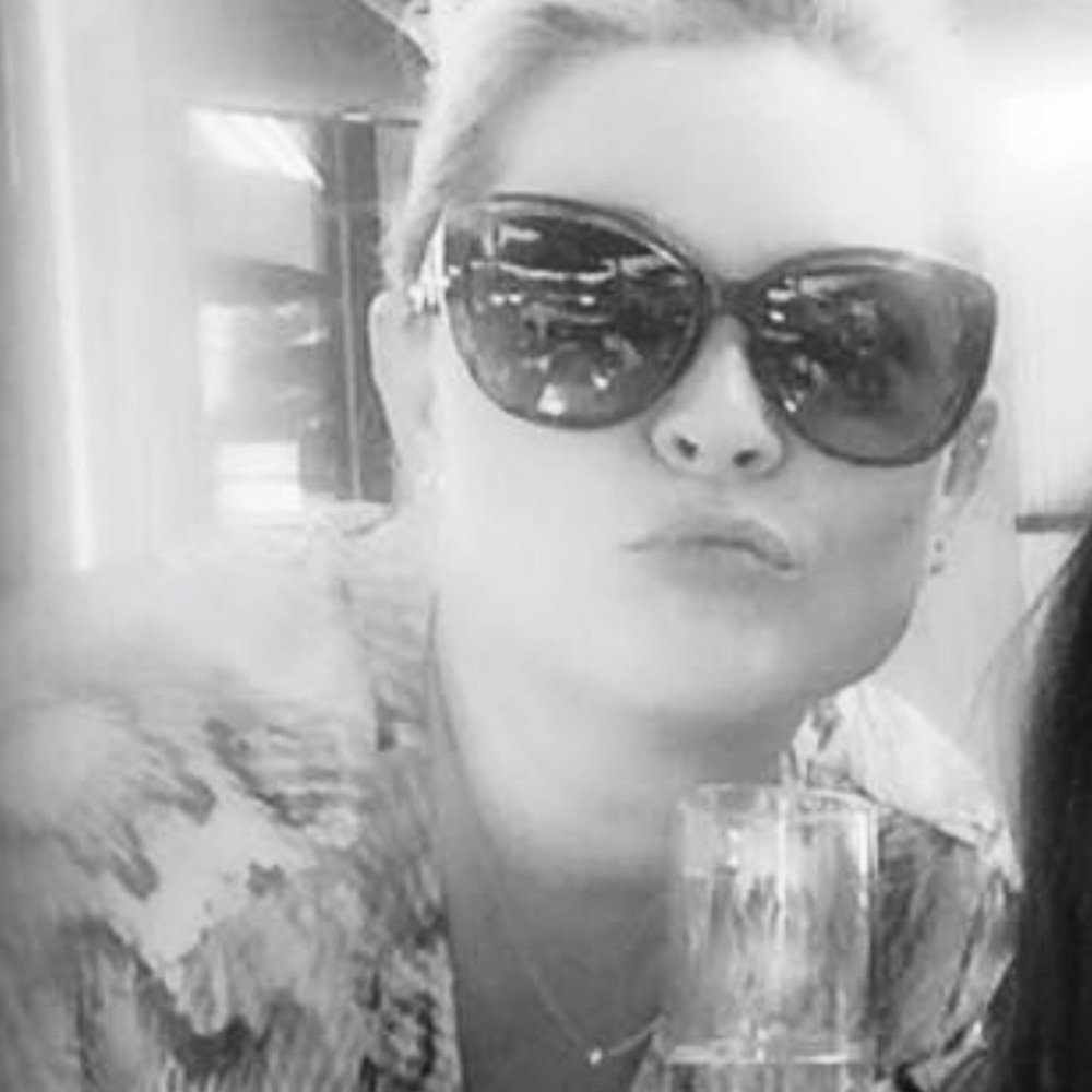 𝑀𝑒𝑒𝓉 𝓎𝑜𝓊𝓇 𝒫𝑜𝓈𝒽𝑒𝓇, 𝒥𝑜𝒹𝓎 - Picture 3 of 6